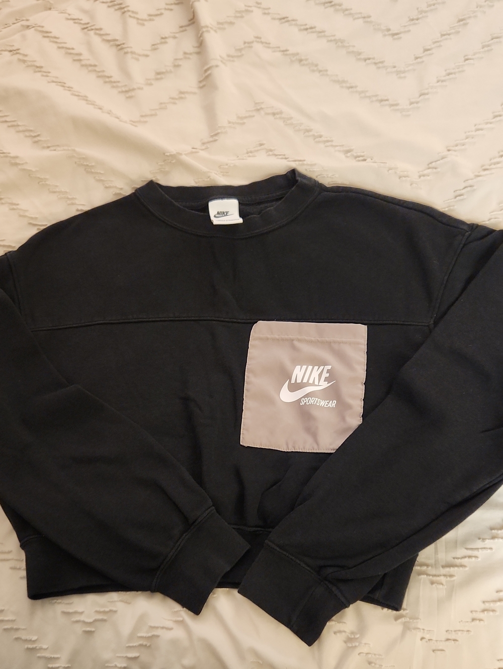 Women's Crop Sweatshirt